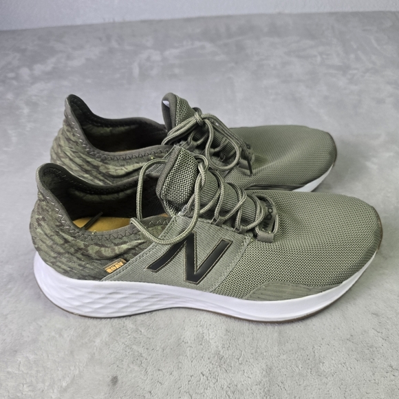 New Balance Other - New Balance Men's Fresh Foam Roav V1 Running Shoe White Green Size 11.5 D Camo